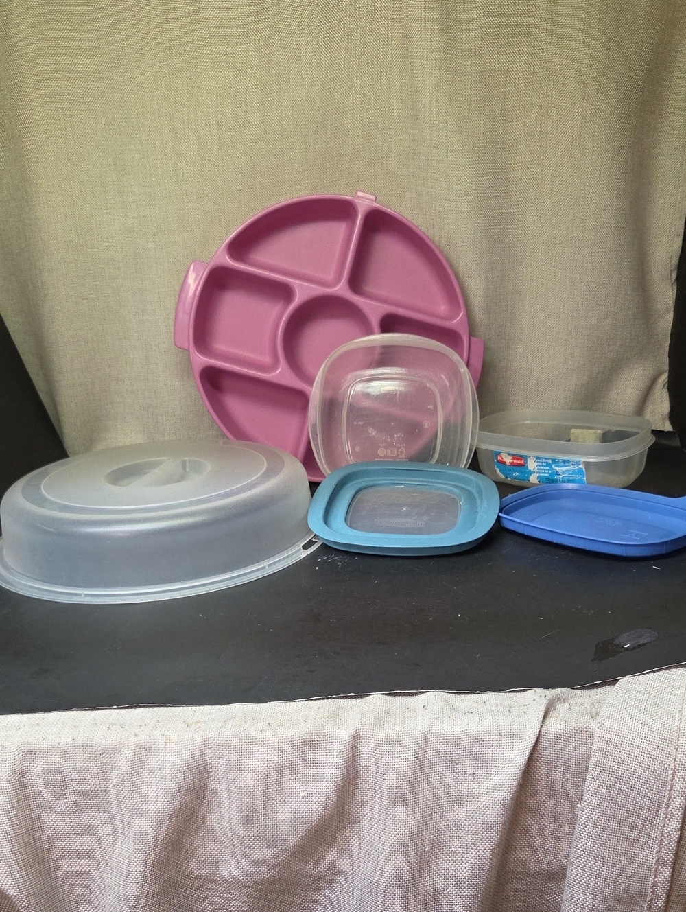 VTG Rubbermaid Servin Saver 12" Round Vegetable Fruit Dip Tray‎ 0259 Pink Rose